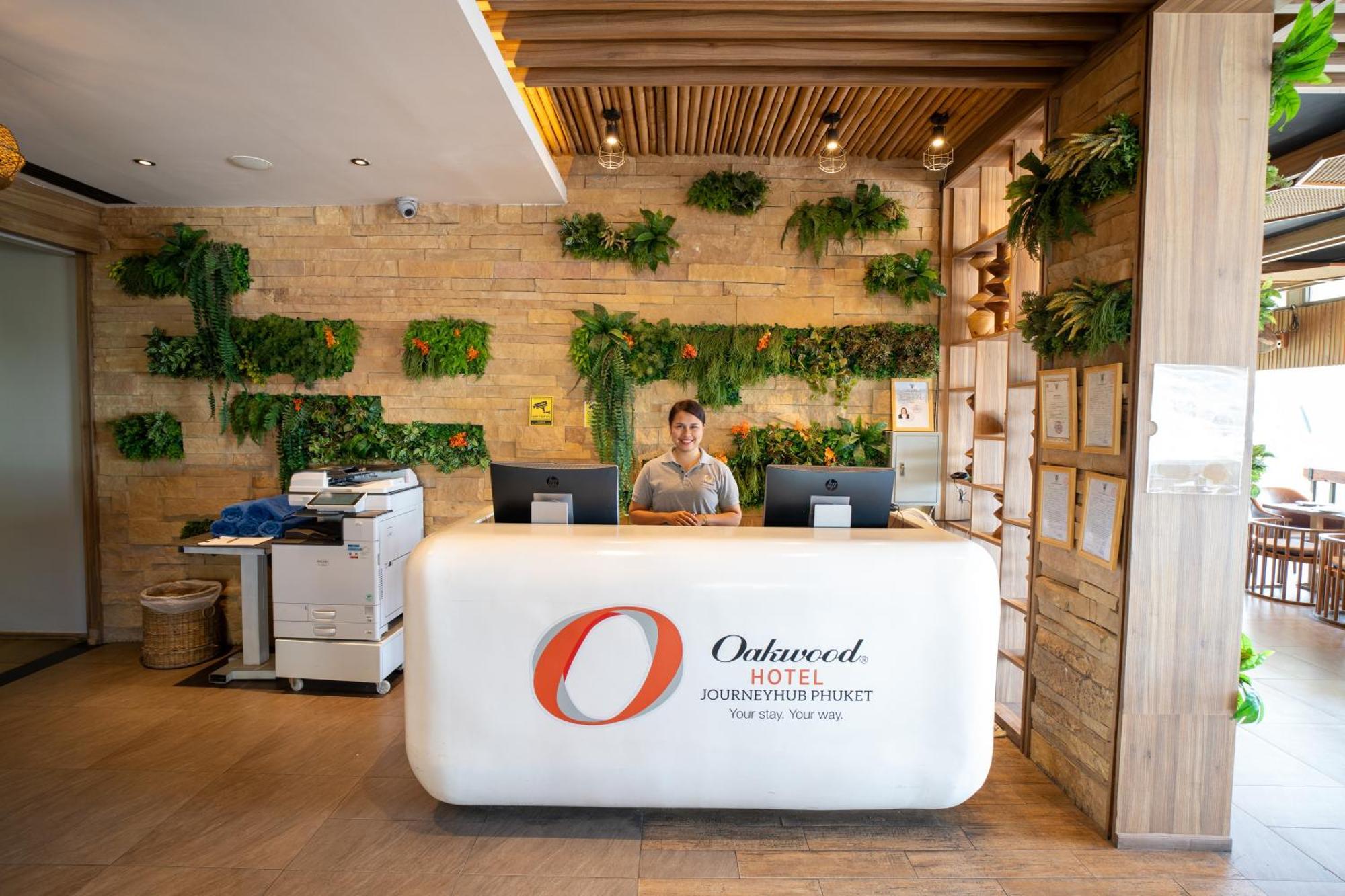 Journeyhub Phuket Patong Hotel Екстериор снимка