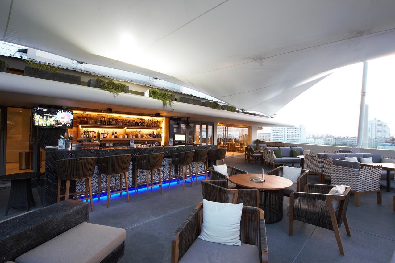 Journeyhub Phuket Patong Hotel Екстериор снимка